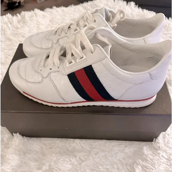 Authentic Women’s Gucci Sneakers size 38 - Picture 2 of 6